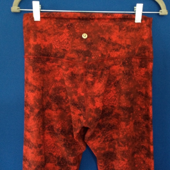 Lululemon Chinese New Years RedYoga Pants Size 10 Ltd Ed. Rabbit - Picture 5 of 14